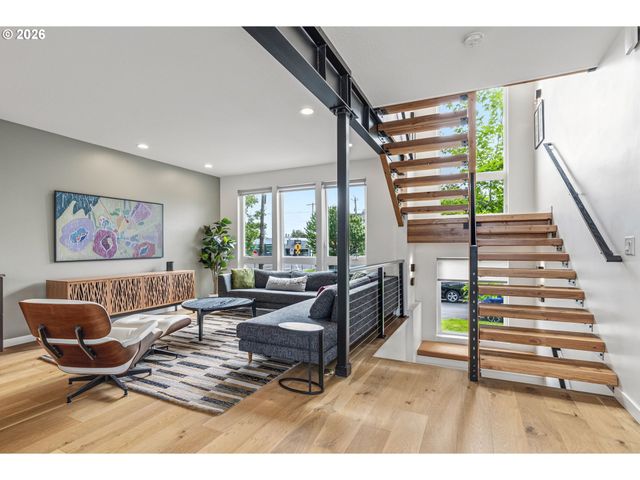 3435 Ne 51ST Ave, Portland, OR 97213