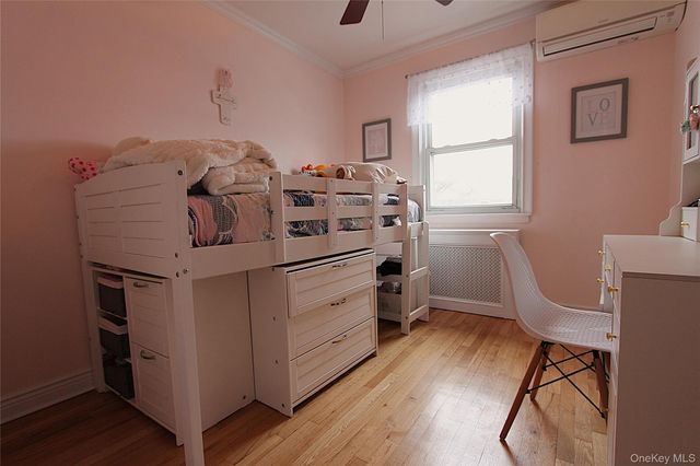 61-21 81st Street, Middle Village, NY 11379