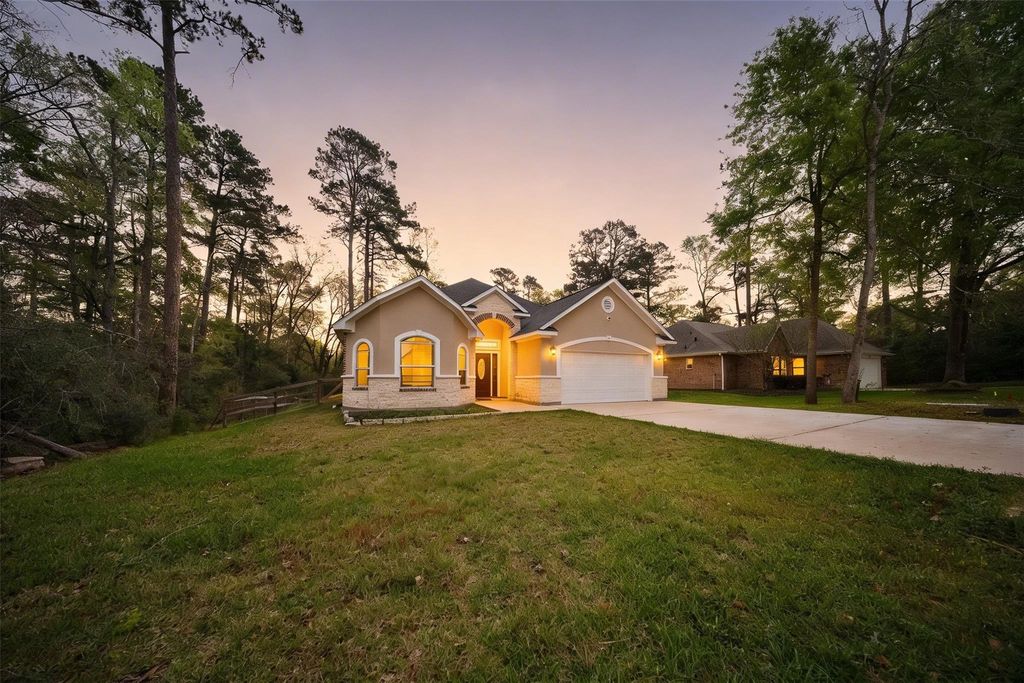 12175 Mustang Avenue, Willis, TX 77378