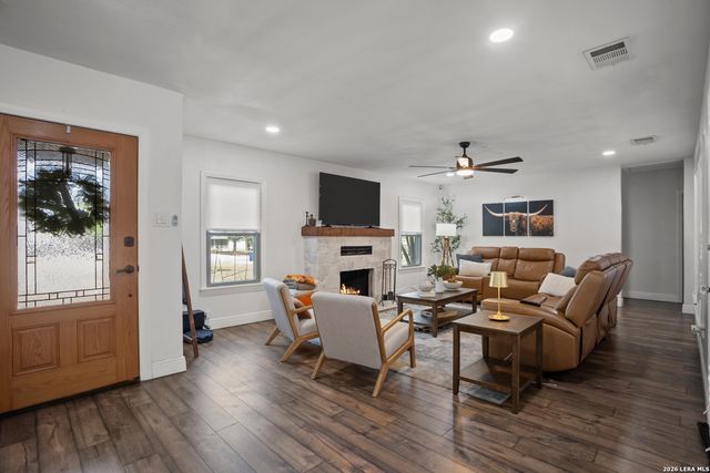 138 Greenlawn, San Antonio, TX 78201