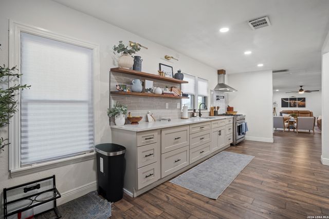 138 Greenlawn, San Antonio, TX 78201