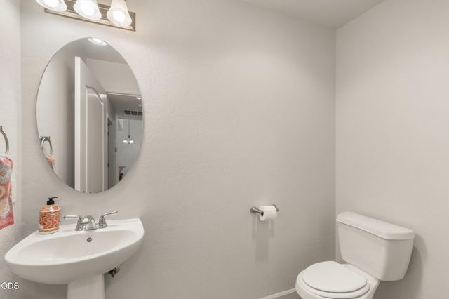 2749 Jumpoff Joe Creek Road, Grants Pass, OR 97526