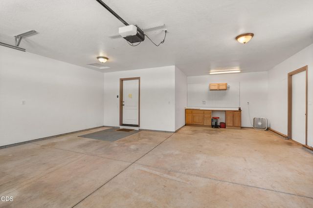 2749 Jumpoff Joe Creek Road, Grants Pass, OR 97526