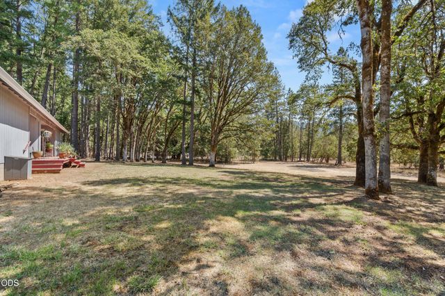 2749 Jumpoff Joe Creek Road, Grants Pass, OR 97526