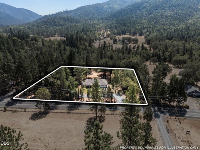 2749 Jumpoff Joe Creek Road, Grants Pass, OR 97526