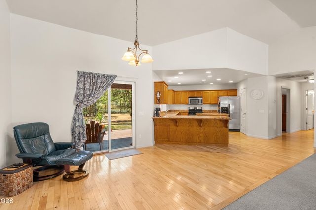 2749 Jumpoff Joe Creek Road, Grants Pass, OR 97526