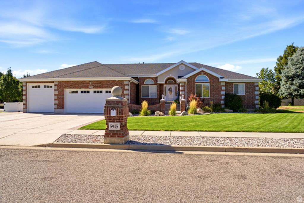 5945 S 1050 E, South Ogden, UT 84405 — exterior