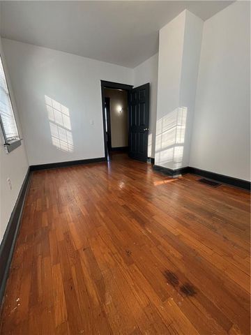 3907 E 9th Street, Kansas City, MO 64127