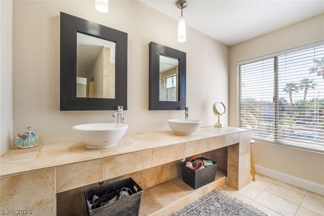 6741 Bodega Drive, Las Vegas, NV 89103