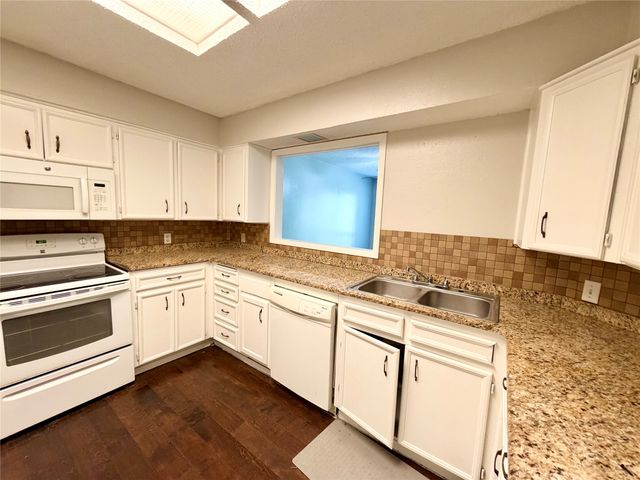 2810 Stewart Drive, Waco, TX 76708