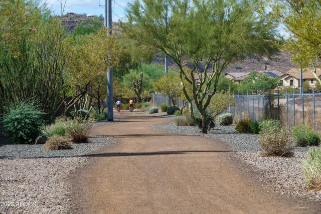 5224 W BENT TREE Drive, Phoenix, AZ 85083