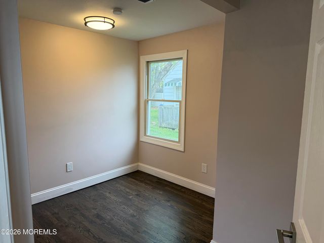 71 Bay Avenue, North Middletown, NJ 07748