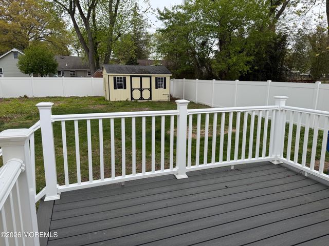 71 Bay Avenue, North Middletown, NJ 07748
