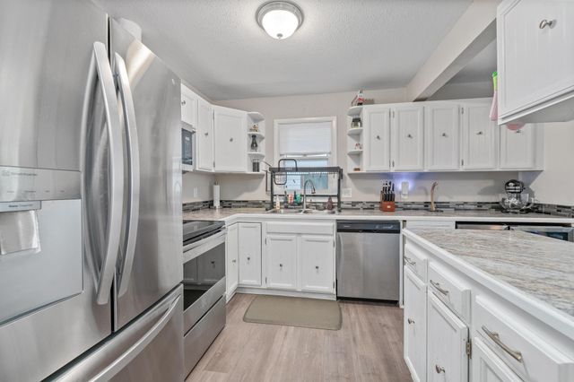 1115 W 29th St S, Wichita, KS 67217