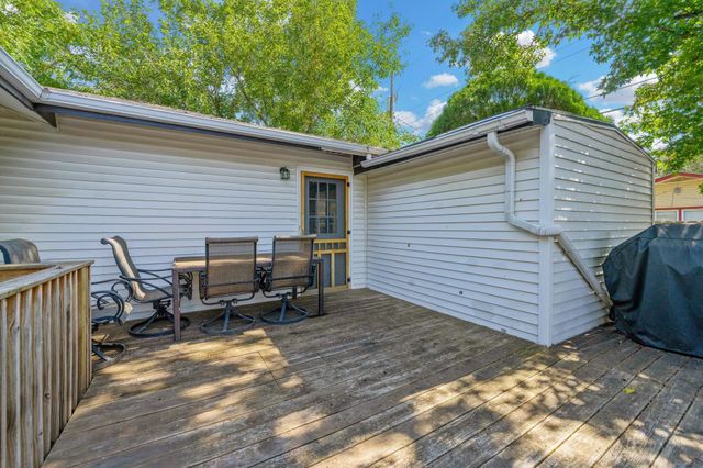 1115 W 29th St S, Wichita, KS 67217