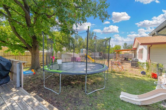 1115 W 29th St S, Wichita, KS 67217