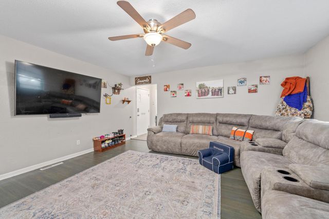 1115 W 29th St S, Wichita, KS 67217