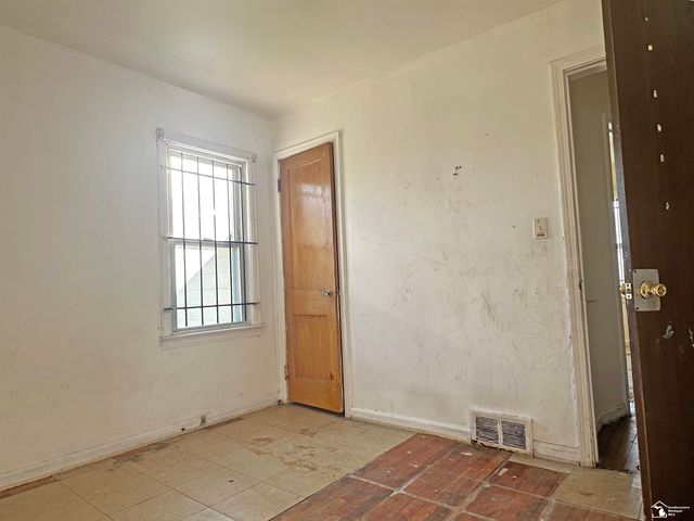 12214 Vaughan Street, Detroit, MI 48228