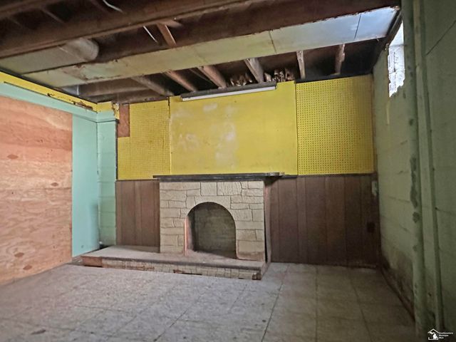 12214 Vaughan Street, Detroit, MI 48228