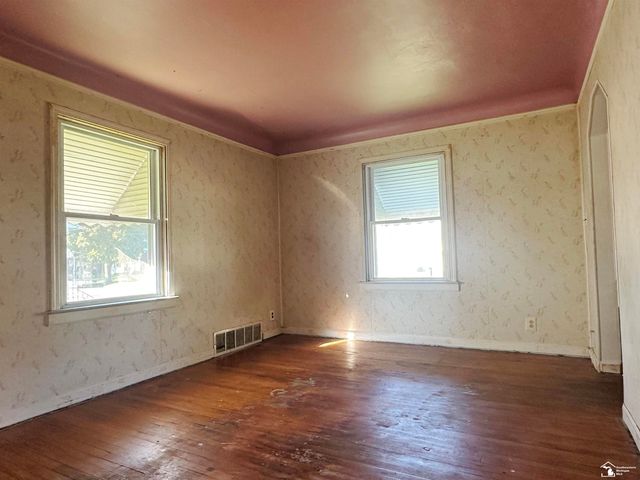 12214 Vaughan Street, Detroit, MI 48228