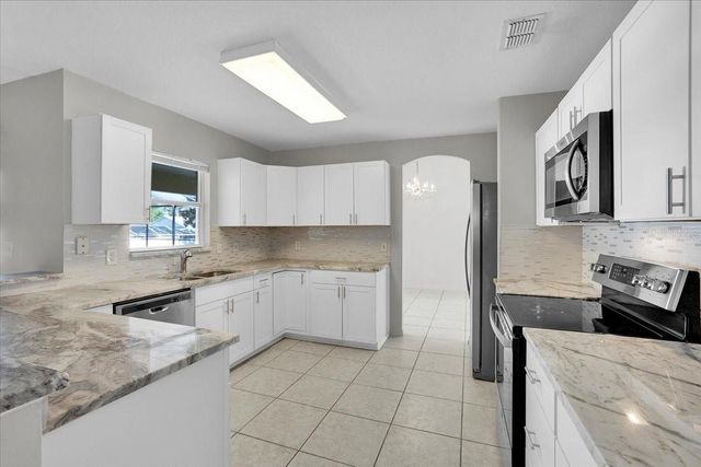 112 AZALEA DRIVE, Davenport, FL 33837