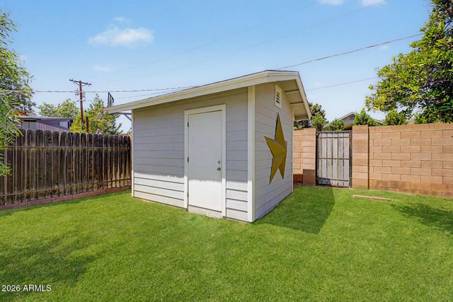 3628 E FAIRMOUNT Avenue, Phoenix, AZ 85018