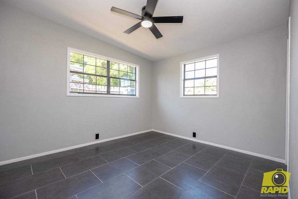 Image 13 of property listing at 1104 Clairmont Street, San Angelo, TX 76905