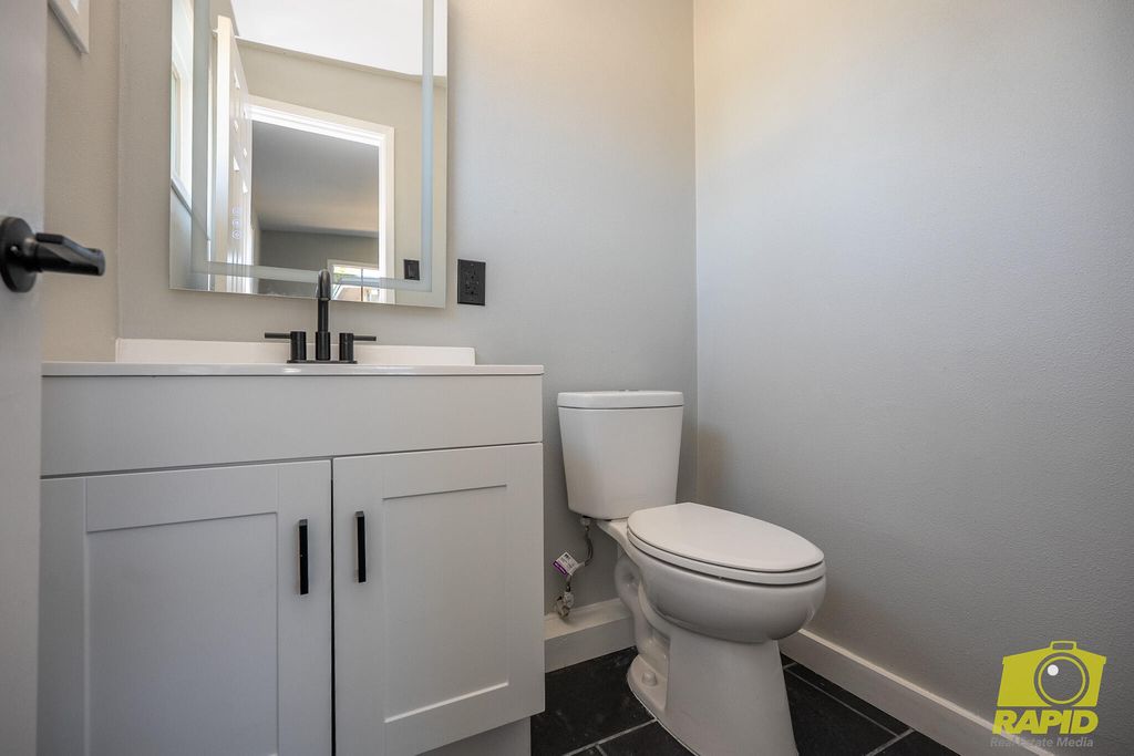 Image 15 of property listing at 1104 Clairmont Street, San Angelo, TX 76905