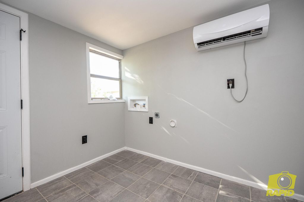 Image 21 of property listing at 1104 Clairmont Street, San Angelo, TX 76905