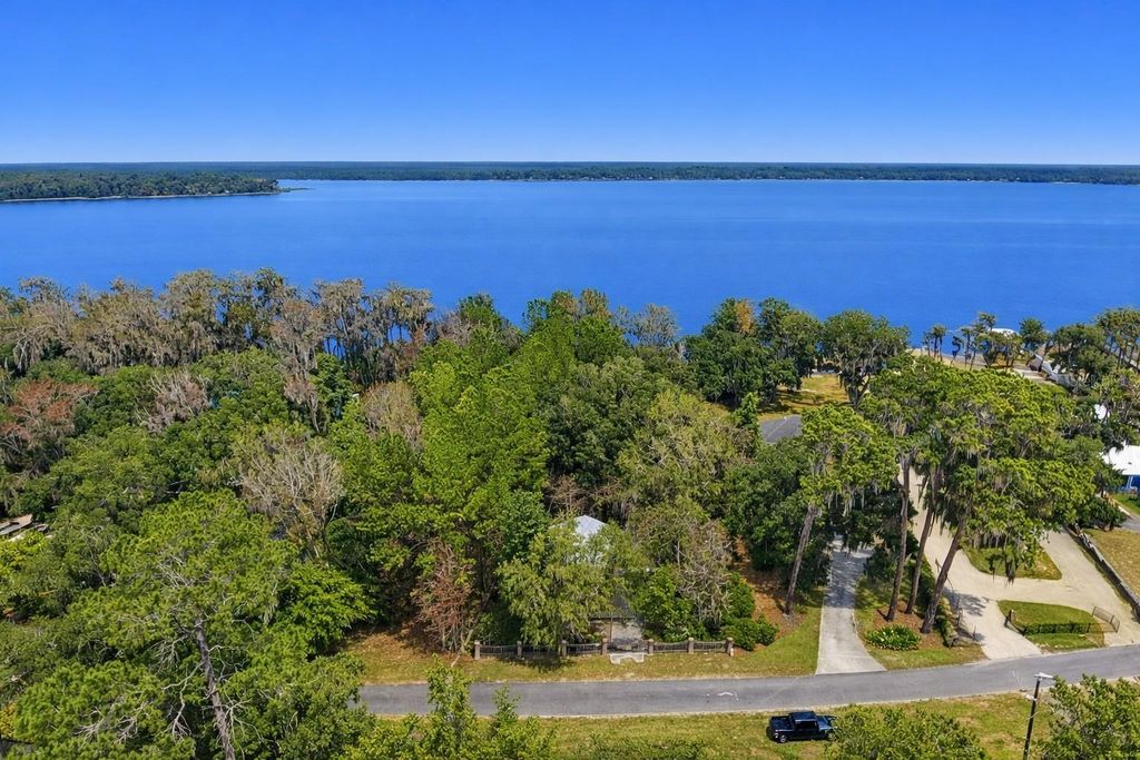 21103 NE 117TH AVENUE, Waldo, FL 32694