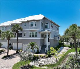 117 Barefoot CIR 18, Bonita Springs, FL 34134
