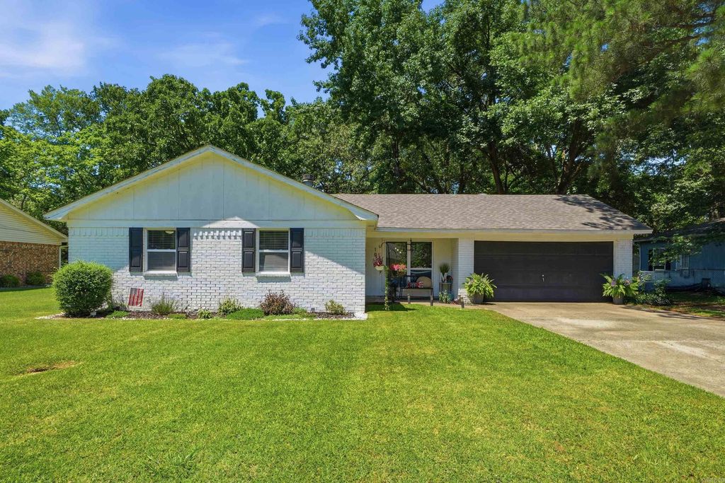 10 NORTHWOOD DR., Conway, AR 72034