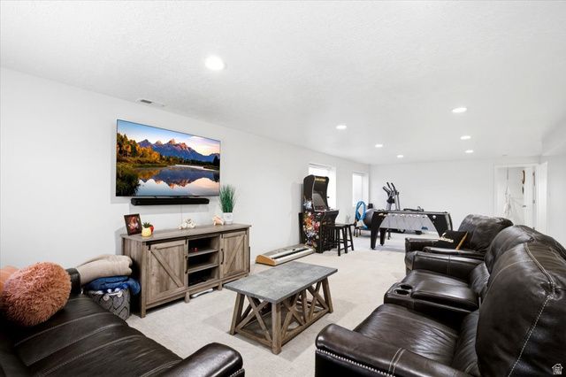 945 E JAMES CIR., Clearfield, UT 84015