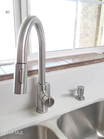 7666 FRANKLIN Drive, El Paso, TX 79915