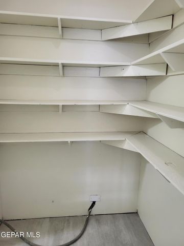 7666 FRANKLIN Drive, El Paso, TX 79915