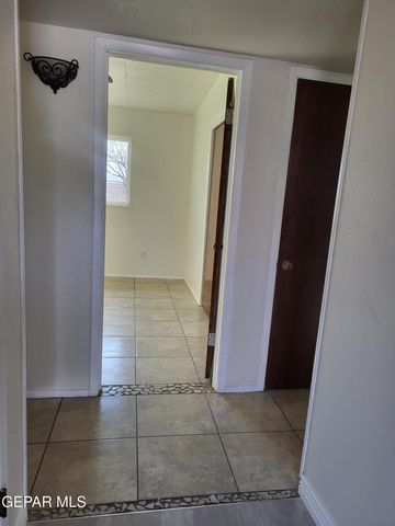 7666 FRANKLIN Drive, El Paso, TX 79915