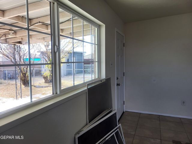 7666 FRANKLIN Drive, El Paso, TX 79915