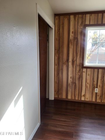 7666 FRANKLIN Drive, El Paso, TX 79915