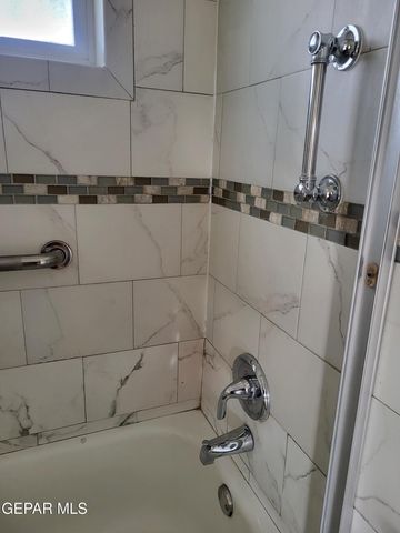 7666 FRANKLIN Drive, El Paso, TX 79915