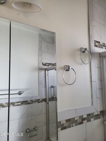 7666 FRANKLIN Drive, El Paso, TX 79915