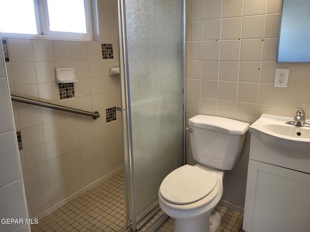 7666 FRANKLIN Drive, El Paso, TX 79915