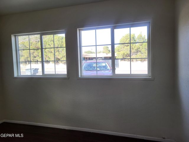 7666 FRANKLIN Drive, El Paso, TX 79915