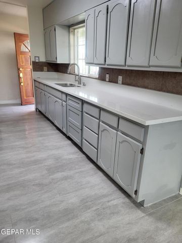 7666 FRANKLIN Drive, El Paso, TX 79915