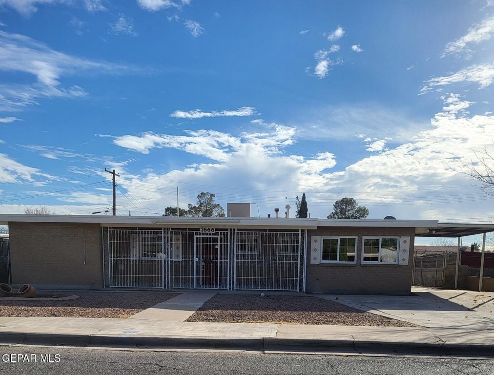 7666 FRANKLIN Drive, El Paso, TX 79915
