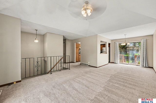 13415 Emiline Street, Omaha, NE 68138