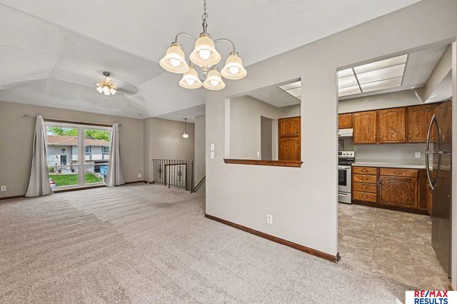 13415 Emiline Street, Omaha, NE 68138