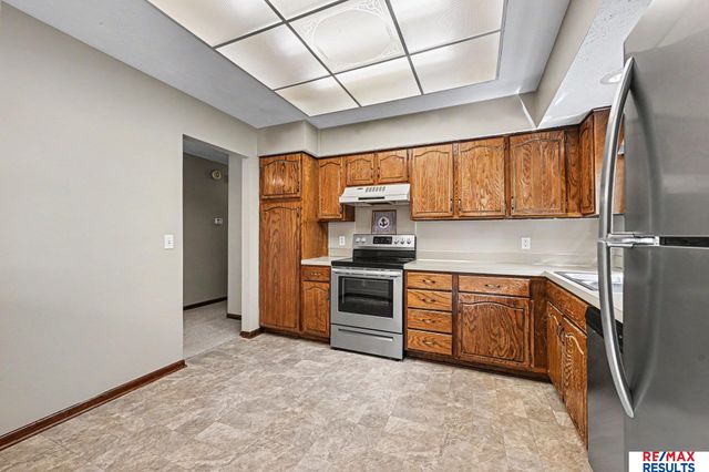 13415 Emiline Street, Omaha, NE 68138
