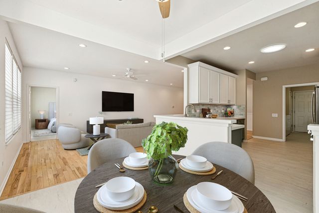 3251 Sheridan Lane, Mundelein, IL 60060