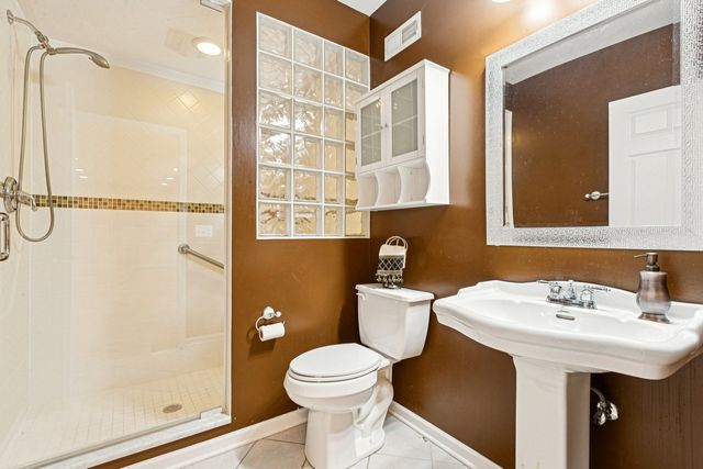 3251 Sheridan Lane, Mundelein, IL 60060