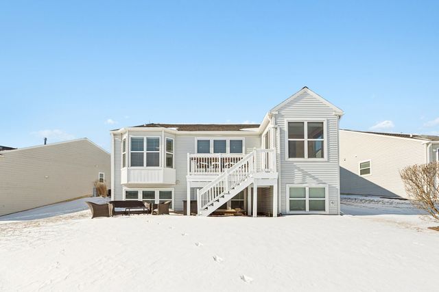 3251 Sheridan Lane, Mundelein, IL 60060